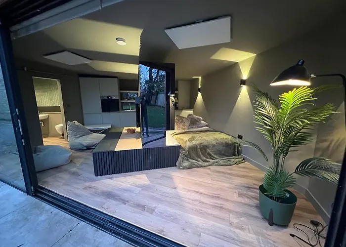 Contemporary Annex